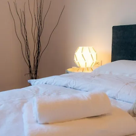 Lua Solis In The Old Town W/ Mt Tampa Views