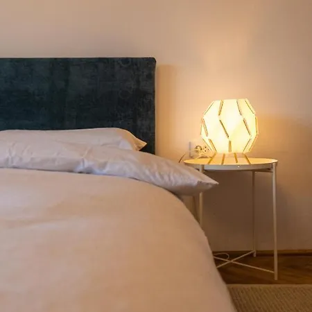 Lua Solis In The Old Town W/ Mt Tampa Views Lägenhet