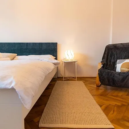 Lägenhet Lua Solis In The Old Town W/ Mt Tampa Views Braşov